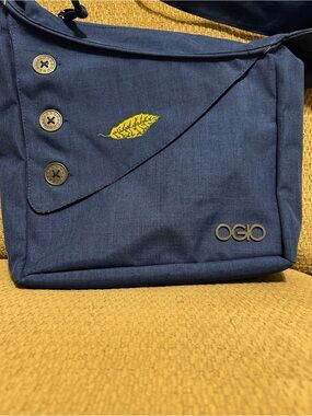 OGIO Navy Crossbody Tablet Purse